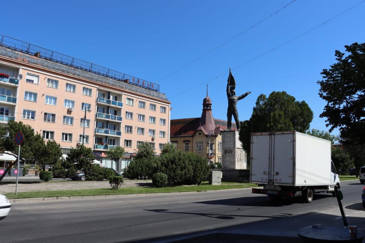 Central Apartment Targu Mures Exterior photo